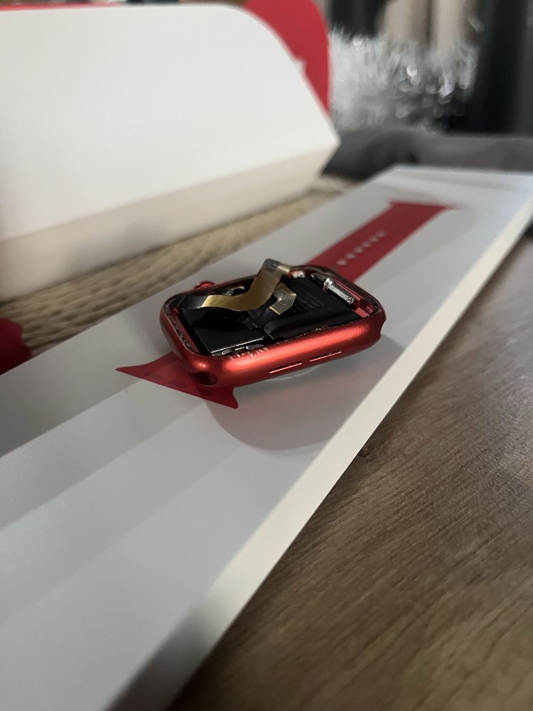 Apple Watch Red Aluminium Case 44mm