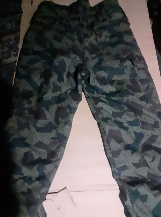 Камуфлажни дрехи