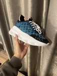 Versace chain reaction