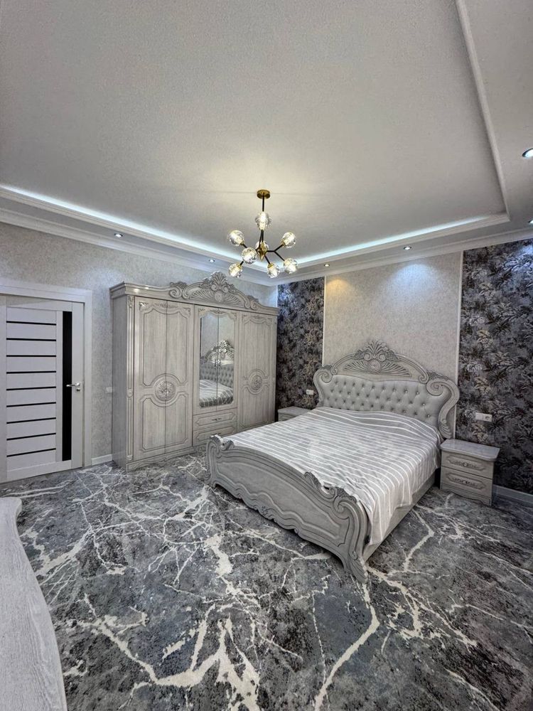 Продается 4 ком. Квартира площадью 127 кв.м. В Согдиане ор. Мечеть