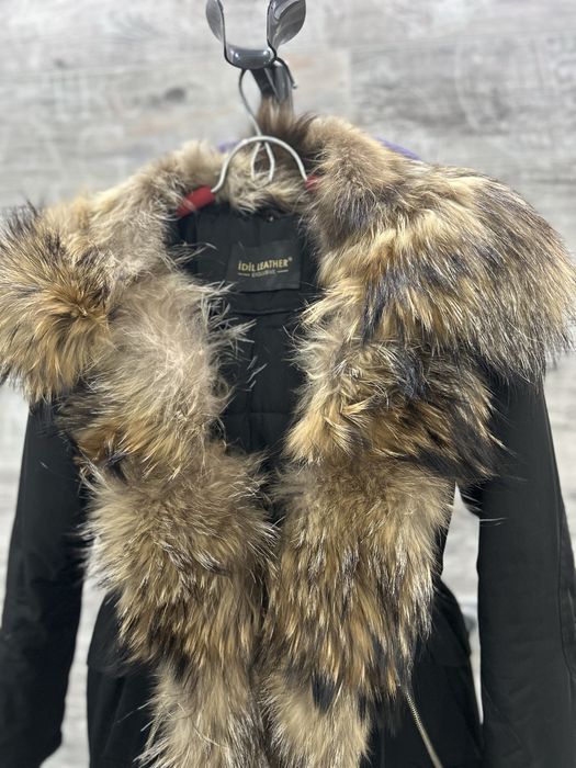 Дълга парка с естествен косъм