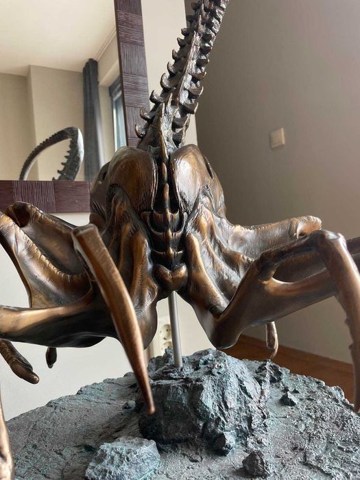 Alien queen facehugger sideshow recast, статуя / фигура