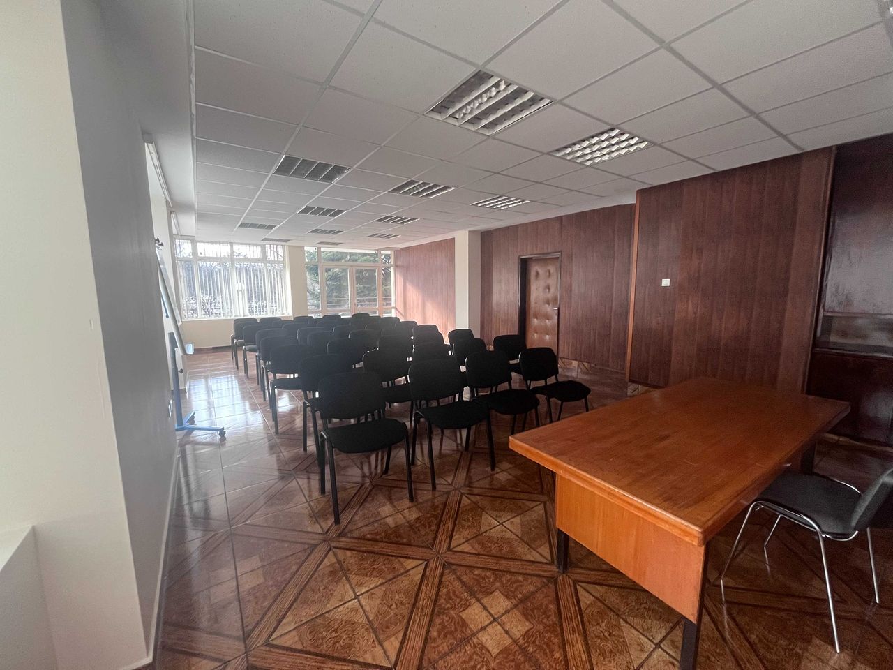 Дава се под наем Зала за събития в София, Младост 1 -  кв.м за 101.49 € - Снимка #3