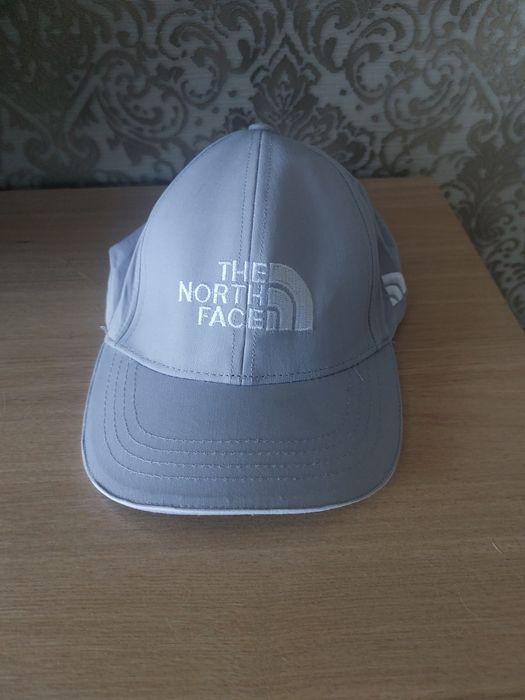 Продам детскую  кепку the north face