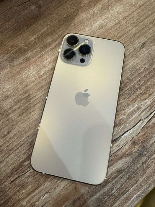 Iphone 13 pro max gold