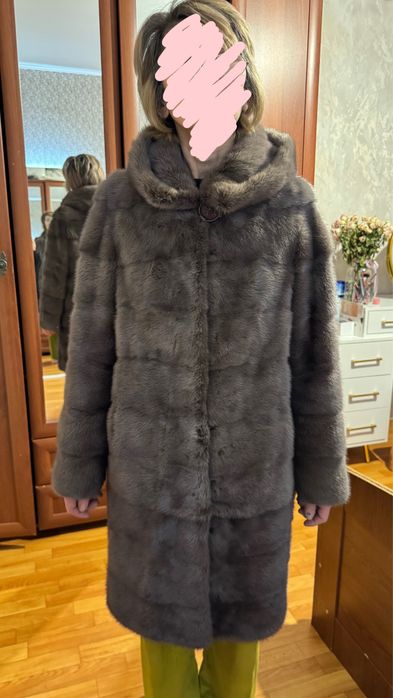 Продам норковую длинную шубу в отличном состоянии