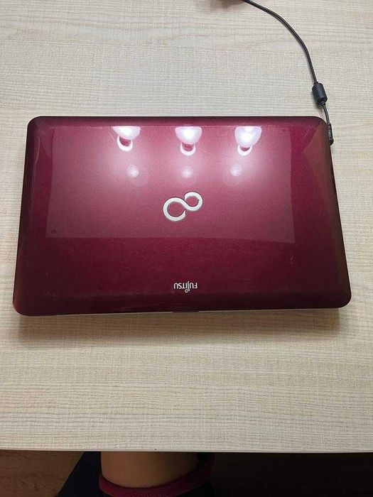Fujitsu LIFEBOOK AH531