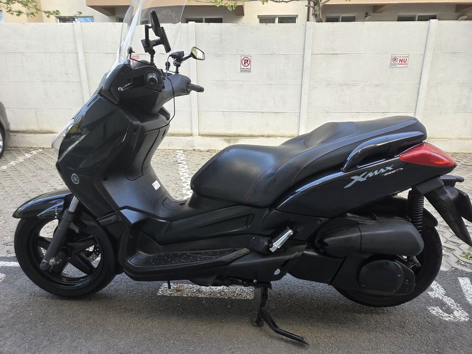 Vând scuter Yamaha Xmax 250i