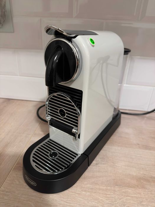 Espressor Nespresso by De'Longhi CitiZ White, 19 bari, 1260 W, Alb