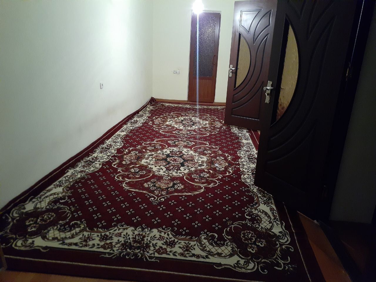 Student qizlarga 2 xonalik kvartira ijaraga beriladi