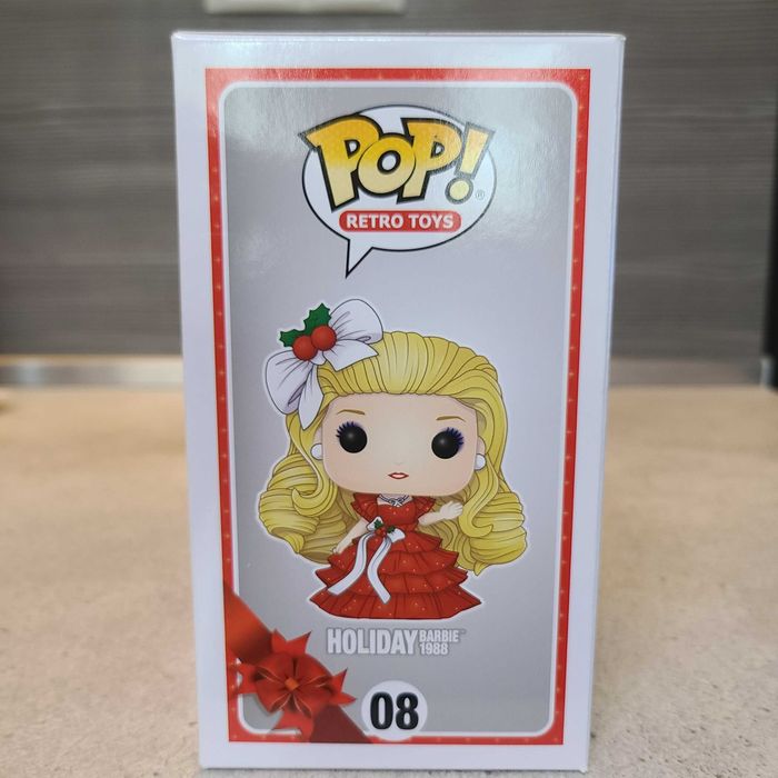 Кукли  Фънко ПОП Holiday Barbie  (08) и Super Saiyan Goku  (865)