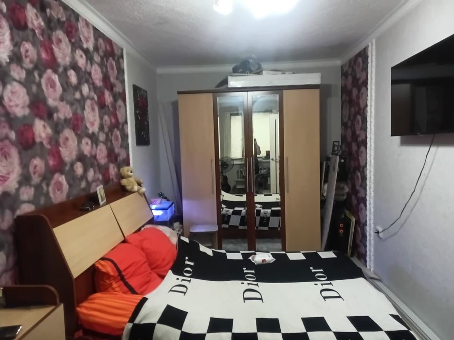 Срочно продам 2-х комнатную квартиру в центре города!