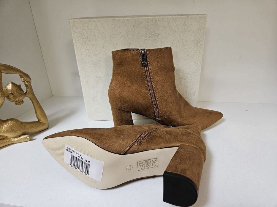 Botine dama piele intoarsa