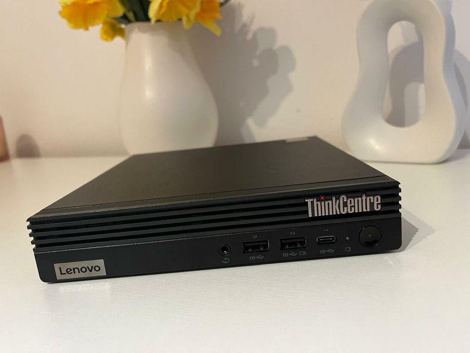 Lenovo ThinkCentre M75q gen5 ryzen5-8500ge