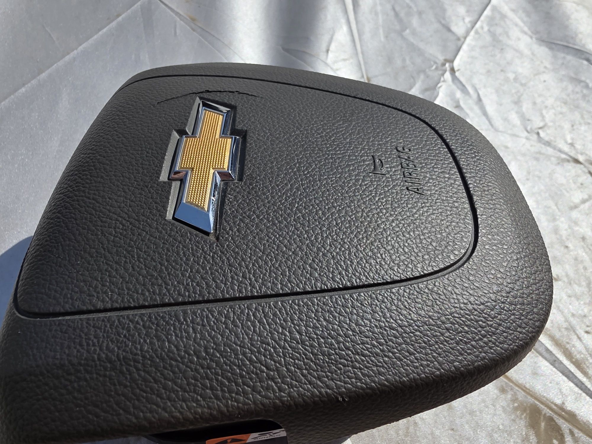 Кобальт Cobalt airbag б.у. корпус сломан