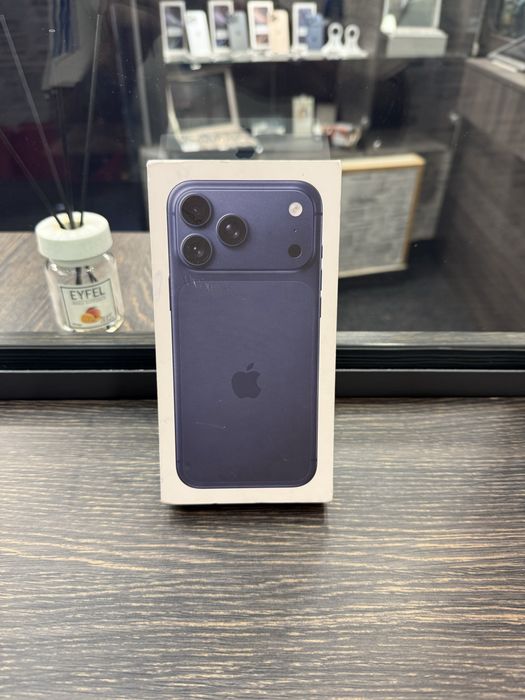 MrsAmanet: iphone 17 pro max sigilat