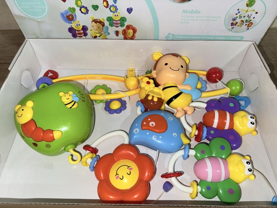 Мобиль на детскую кроватку