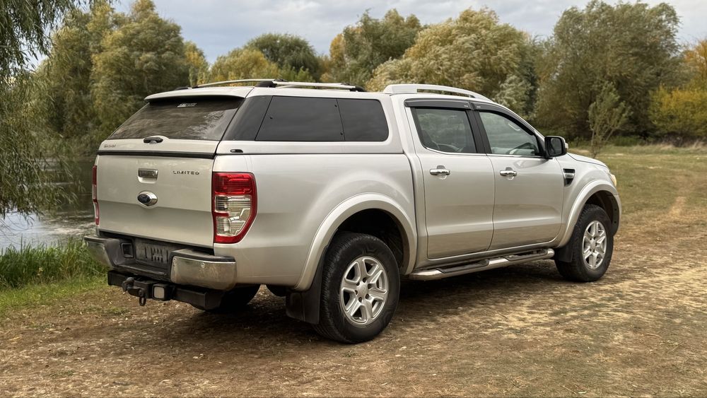 Ford ranger limited 3.2 manual