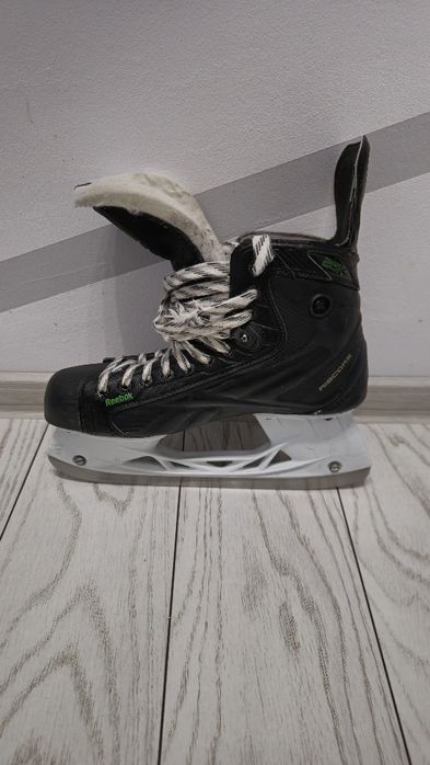 Patine hockey adulti  Reebok Ribcore 26K mărimea 44 pump