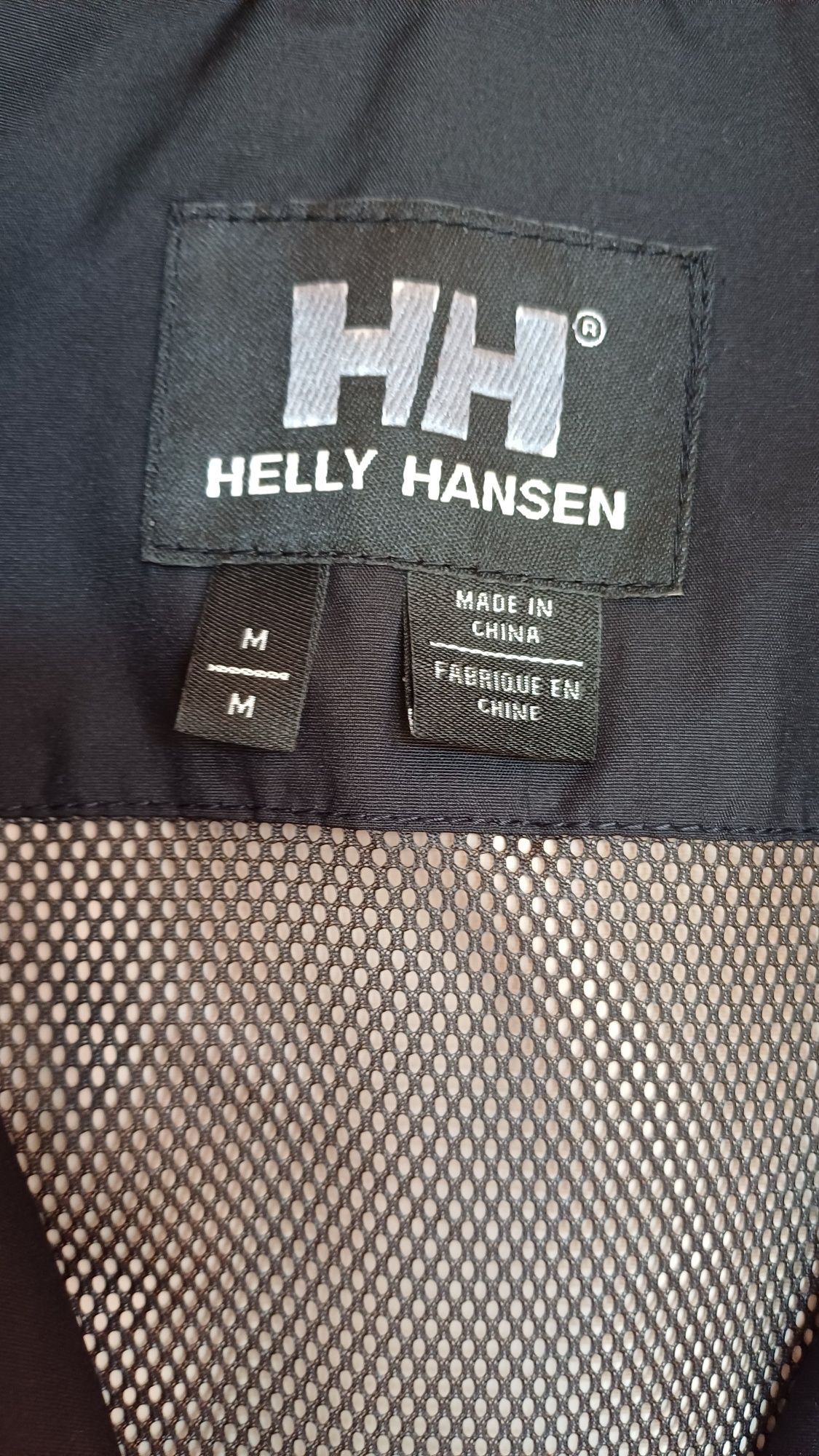 Helly Hansen черно тънко яке М