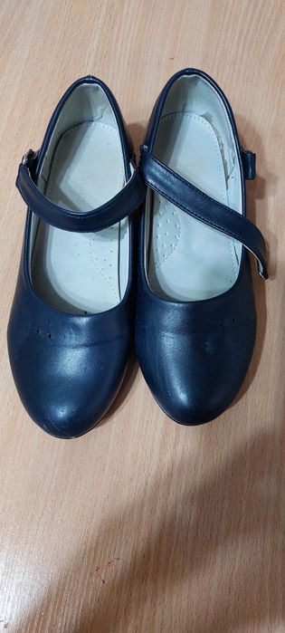 Обувь на девочку