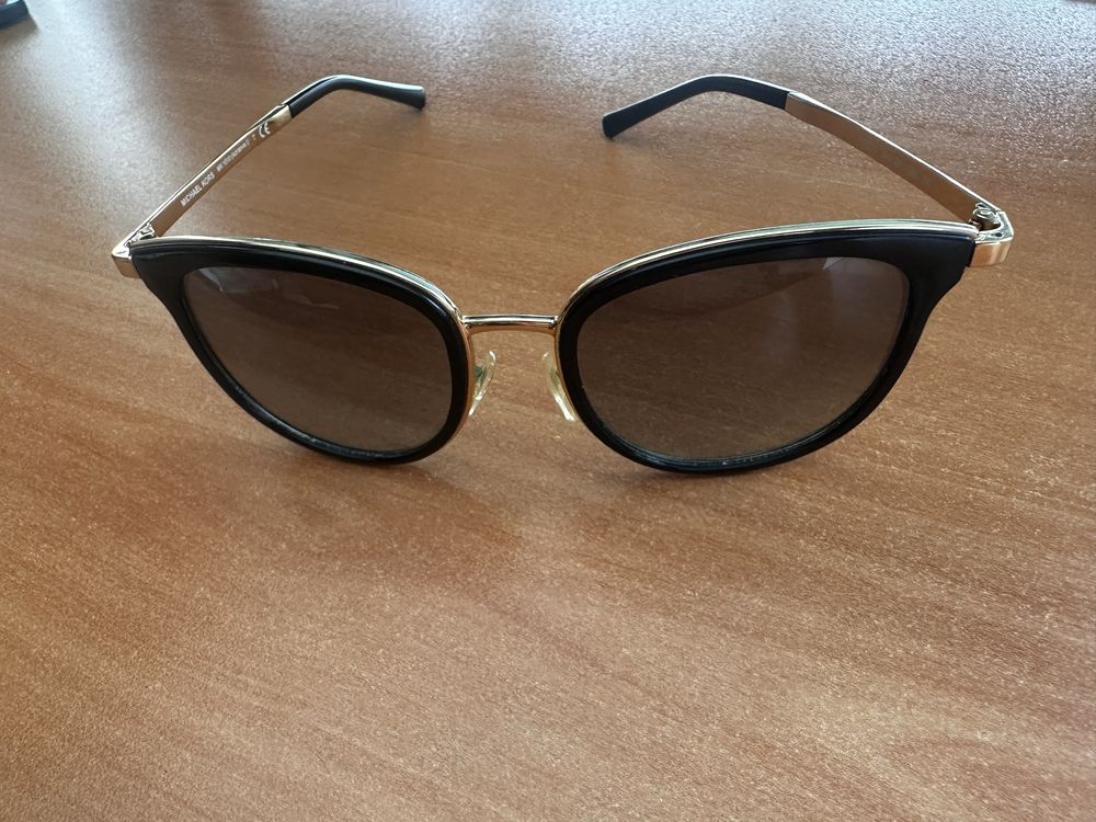 Sunglasses Michael Kors Adrianna i MK 1010 (110011)