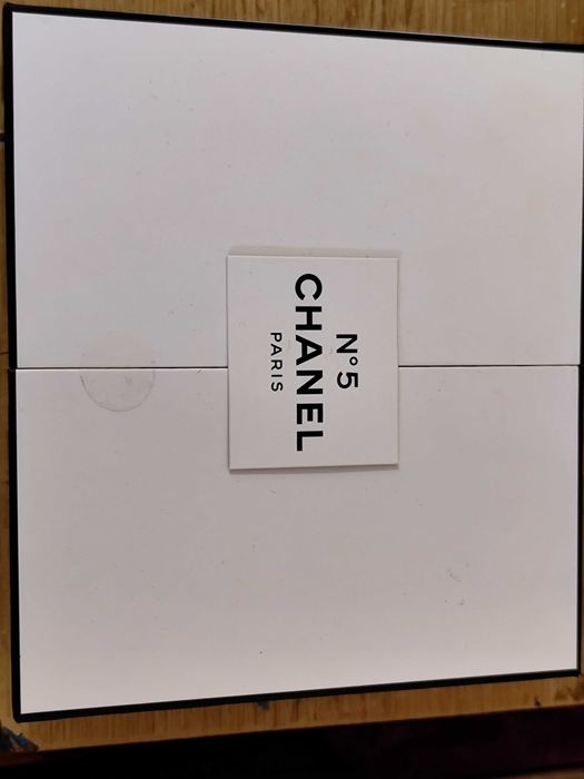 Парфюмна вода + хидратиращо олио за тяло Chanel N°5