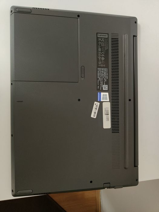 Laptop Lenovo V330-14IKB Windows 11