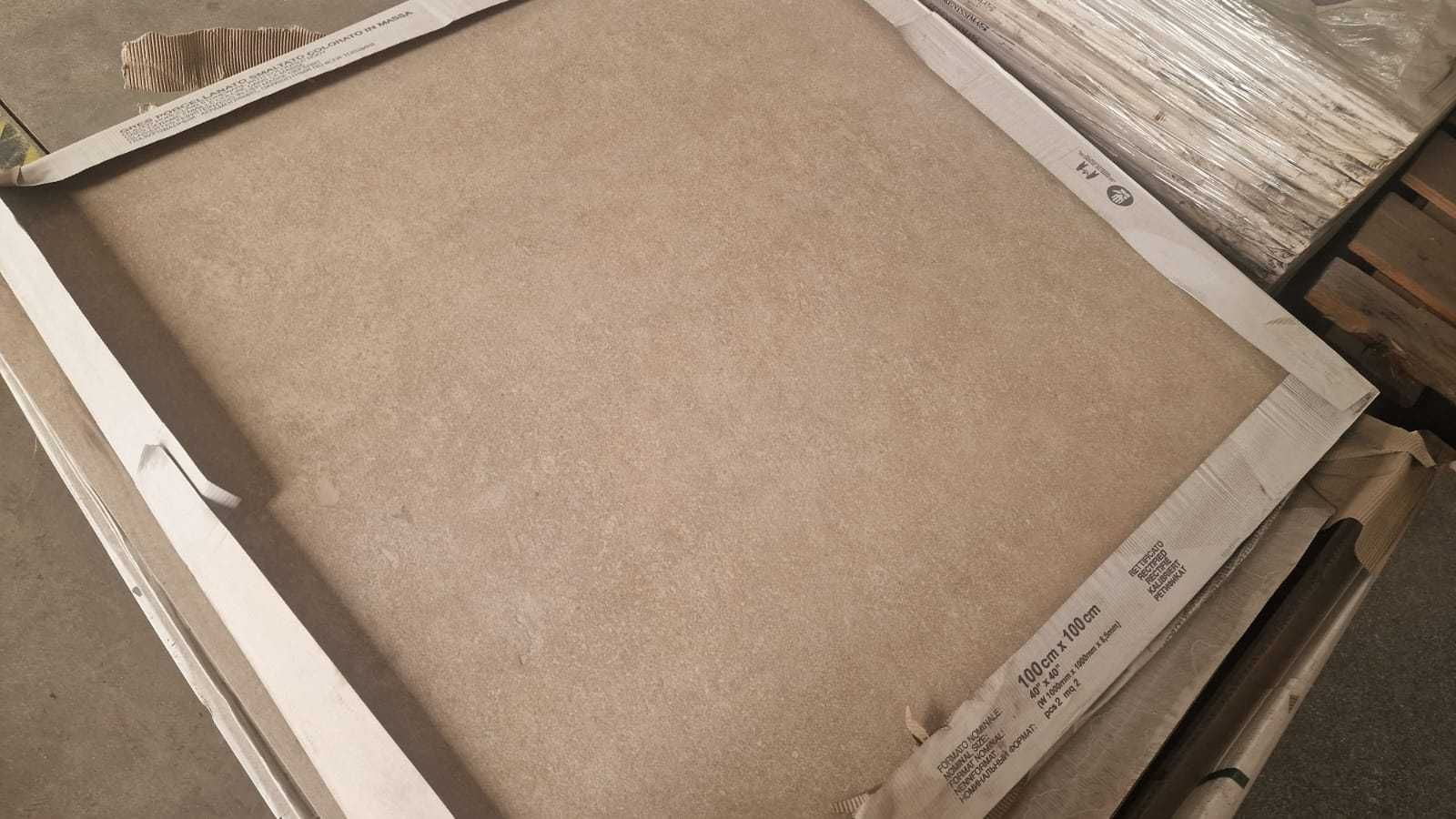 Ofertă gresie!! Dimensiuni: 100 X 100/ 120 X 120 cm