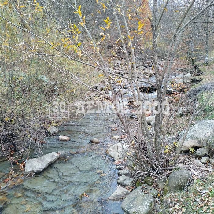 Парцел в Велико Търново, област-гр.Елена площ 800 цена 14000