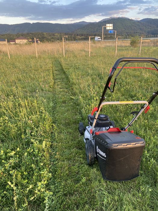 Inchiriez masinuta tuns iarba, motoburghiu, motocoasa