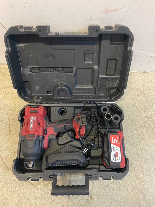 Прободен трион 850W 100mmрег.об.лазeрLED JS35/	R20 Гайковерт