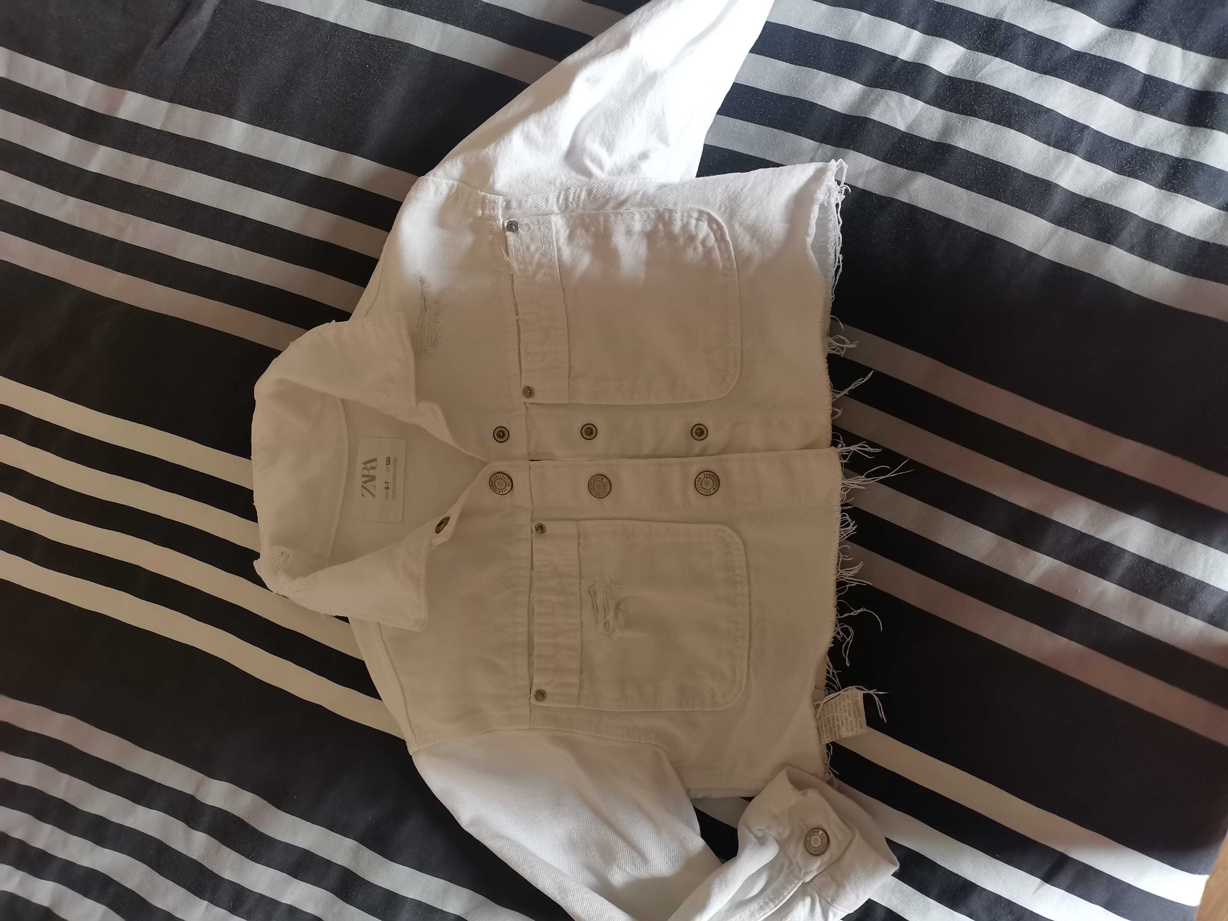 Дънково късо якенце за малка дама на Zara
