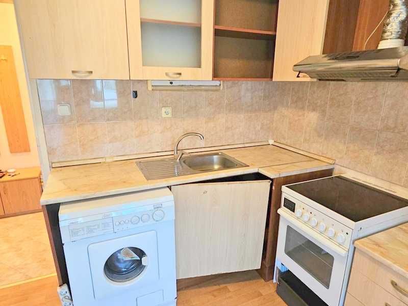 Продава се Двустаен апартамент в Бургас, Възраждане - 45 кв.м за 1912 €/кв.м - Снимка #1
