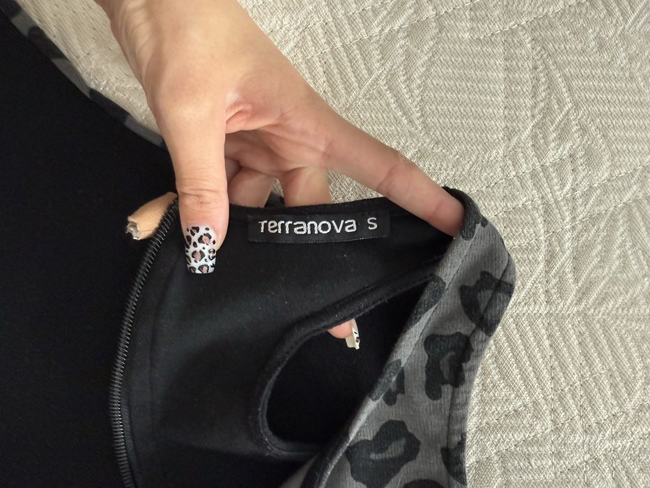 Чисто нова рокля на Terranova