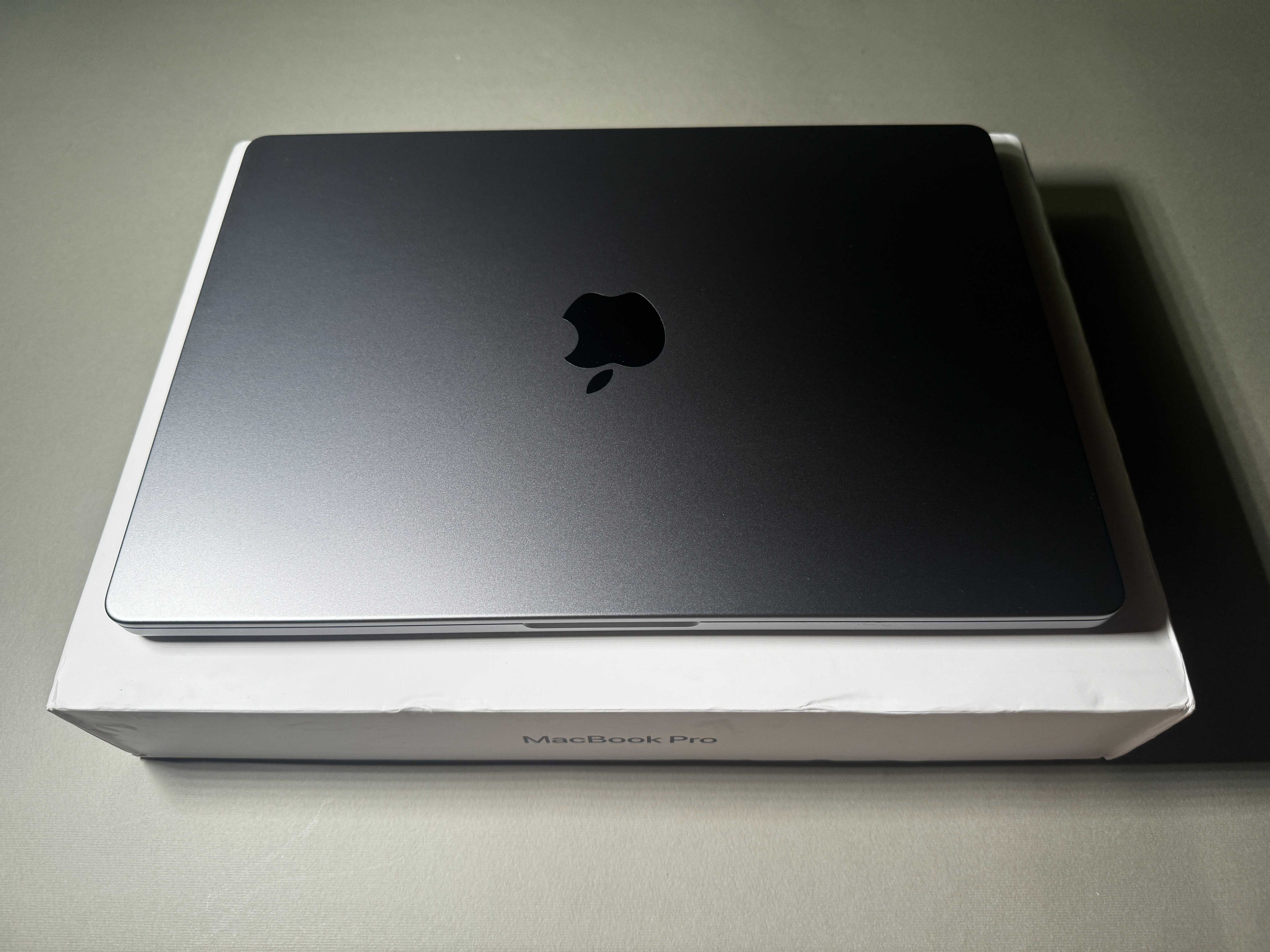 MacBook pro m1 pro 1tb