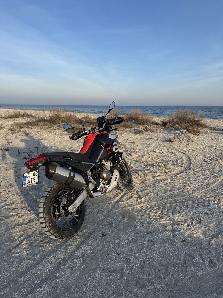 Aprilia Tuareg 660