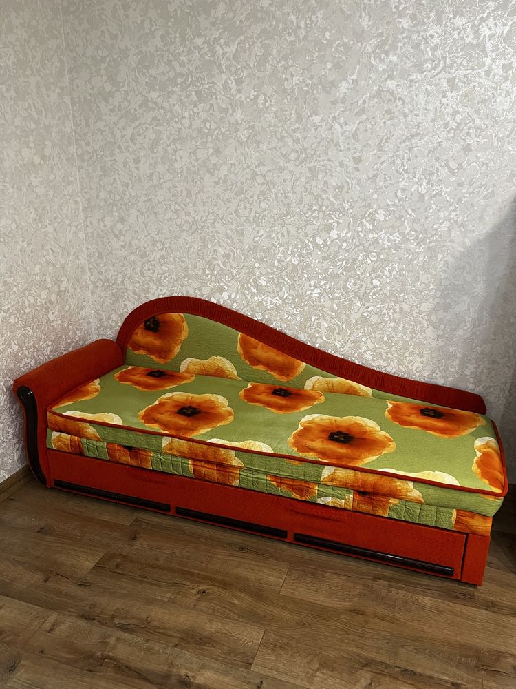 Диван /софа / кровать раскрывается