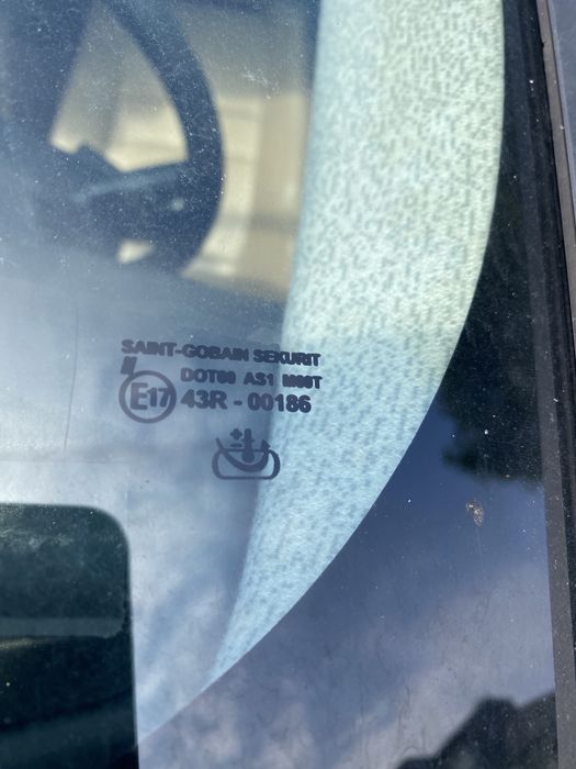 Предно стъкло за Range Rover Sport 2005-2013