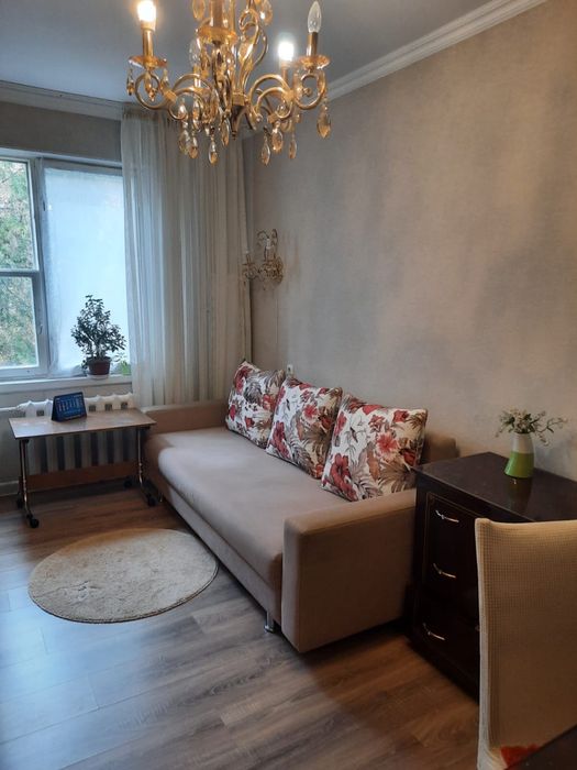 Сдам комнату девушке с подселением