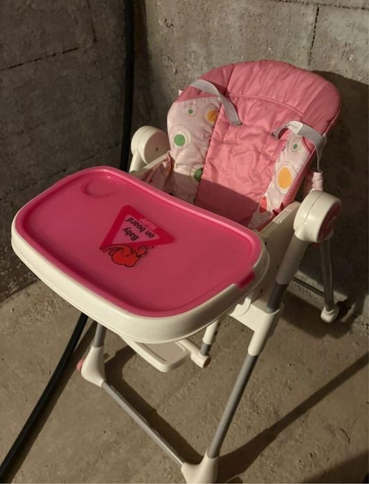 Scaun de masa bebelusi