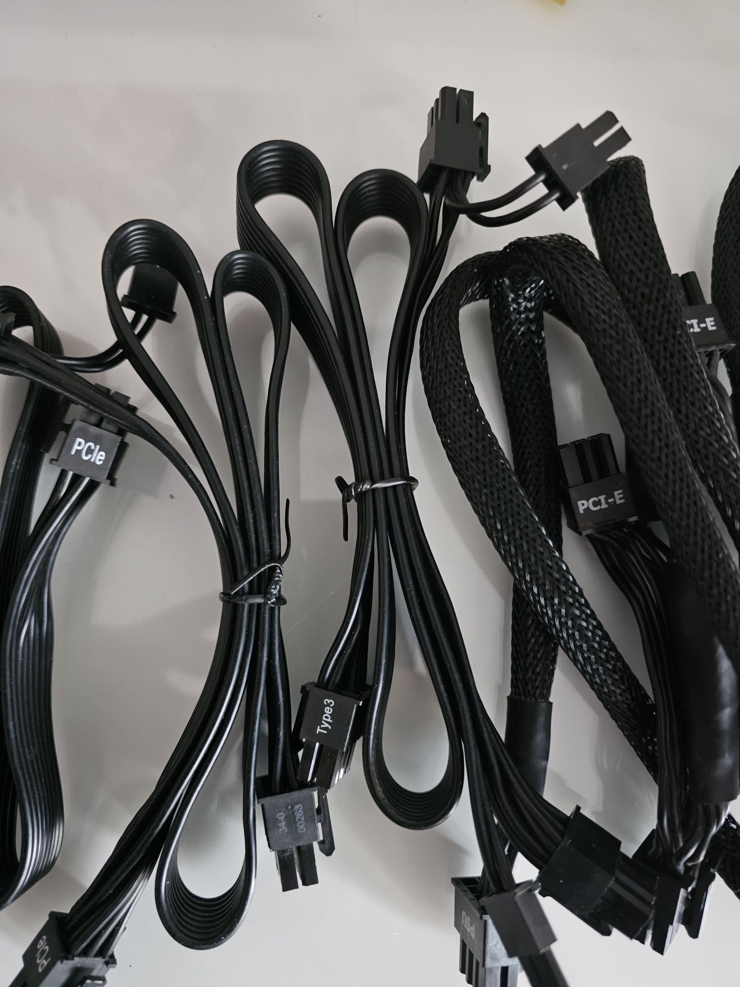 Cablu pcie, cpu, sata, molex Corsair, Evga, seasonic cabluri originale