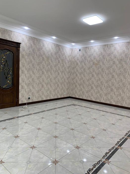 Дом около метро Пушкина