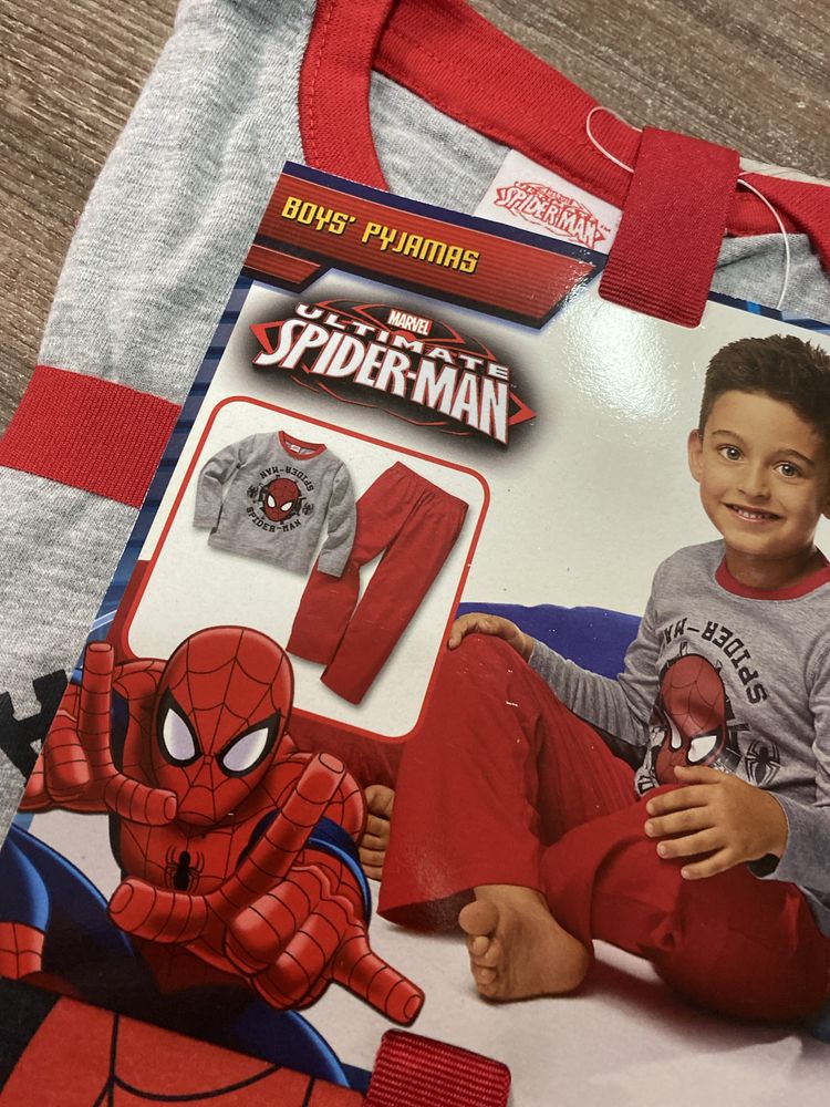 Pijama marvel Spiderman marime 106-110