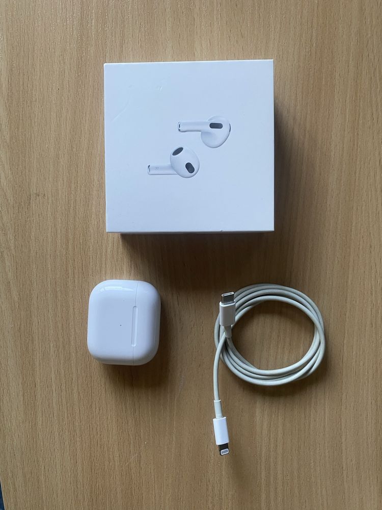 Слушалки Airpods 3