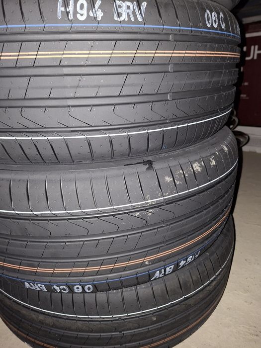 Anvelope vară Pirelli Noi nepuse pe mașină