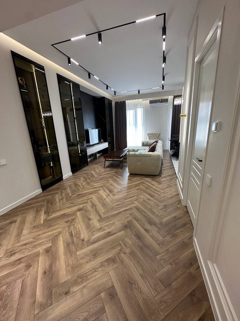 Mirabad Avenue Продается 4 комнатная квартира ремонт Госпитальный