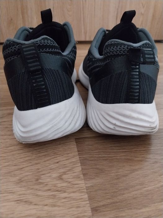 Adidasi originali Skechers nr.43