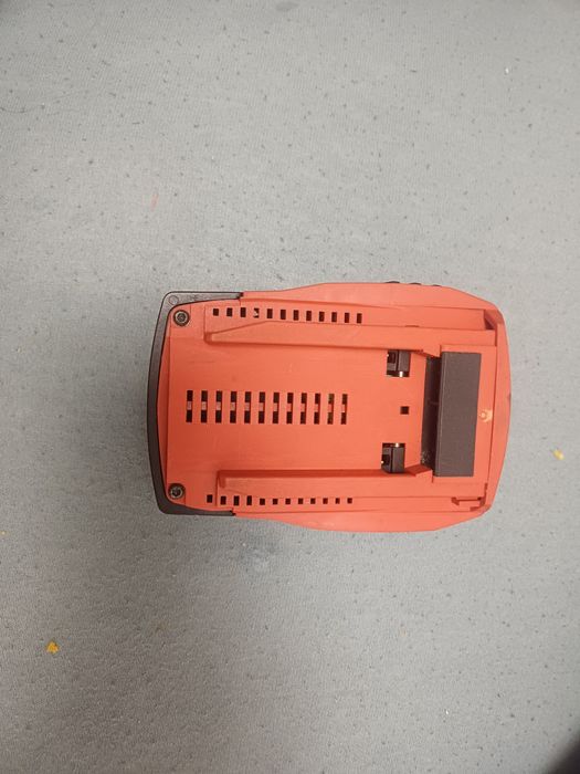 Adaptor Hilti  CA-B144 in stare buna
Este testat

#10
