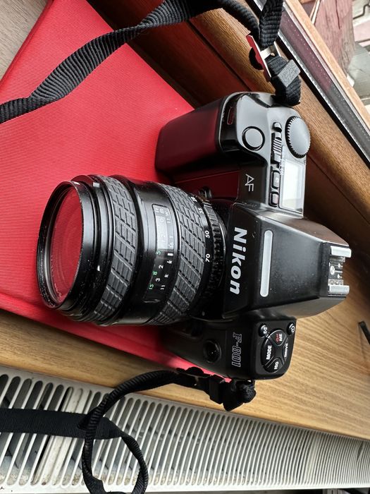 Aparat foto Nikon F801